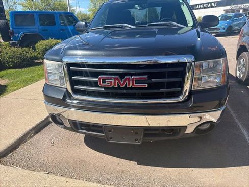 Used 2009 GMC Sierra 1500 SLT w/ SLT Convenience Package AWD/4WD image 3