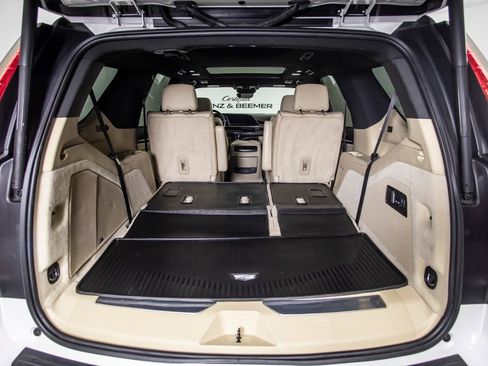 Used 2022 Cadillac Escalade Premium Luxury w/ Touring Package AWD/4WD image 9