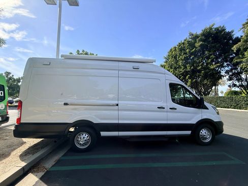 Used 2022 Ford Transit 350 148 High Roof Extended AWD w/ Load Area Protection Package image 8