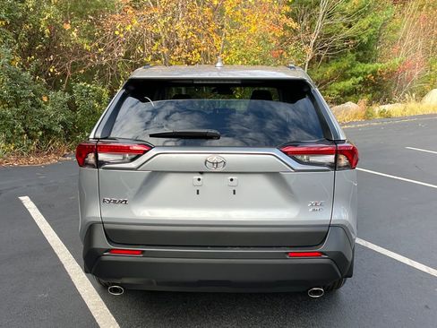 New 2025 Toyota RAV4 XLE image 4