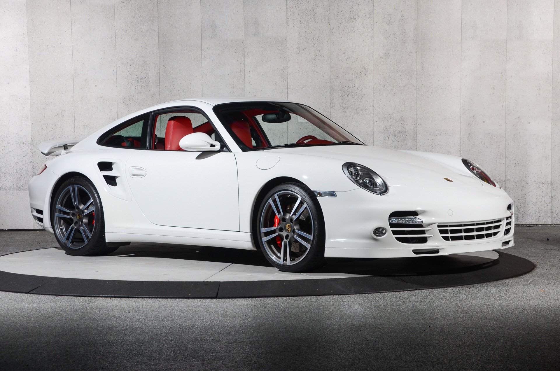 Used 2013 Porsche 911 Turbo AWD/4WD image 6