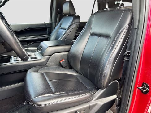 Used 2021 Ford Expedition XLT image 22