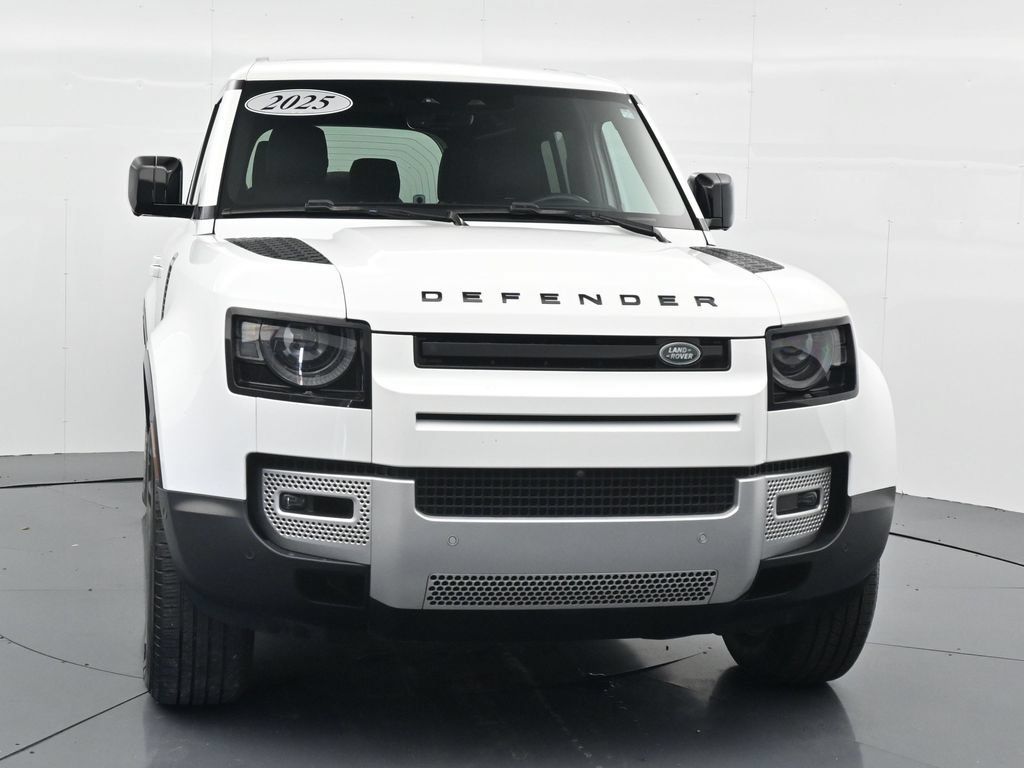 Used 2025 Land Rover Defender 110 S AWD/4WD image 10