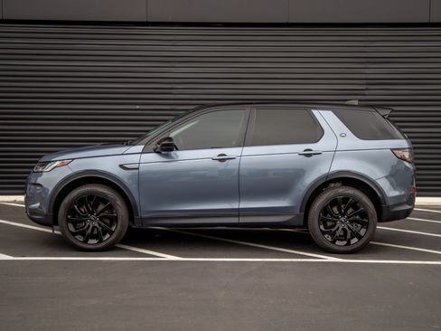 Used 2022 Land Rover Discovery Sport SE AWD/4WD image 2