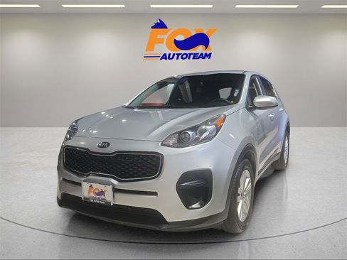 Used 2019 Kia Sportage LX image 3