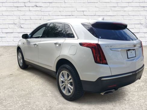 Certified 2023 Cadillac XT5 Luxury image 2