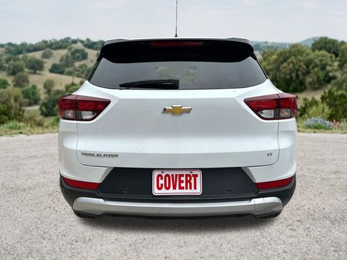 Used 2024 Chevrolet TrailBlazer LT w/ Driver Confidence Package FWD image 9