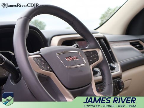 Used 2023 GMC Acadia Denali w/ Denali Ultimate Package AWD/4WD image 25