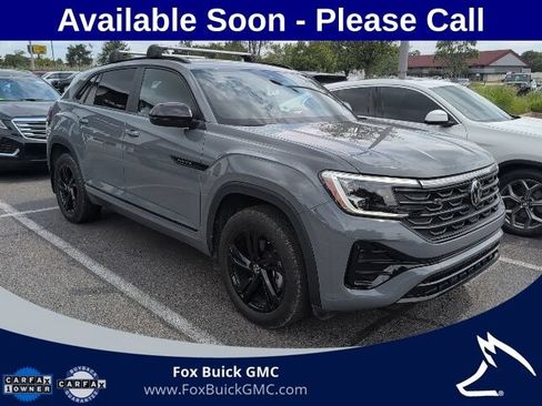 Used 2025 Volkswagen Atlas Cross Sport SEL R-Line w/ Adventure Package AWD/4WD image 3