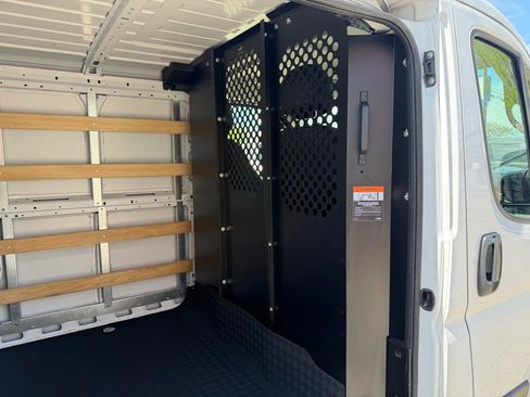 Used 2025 RAM ProMaster 2500 w/ U-Haul Equipment Group image 31