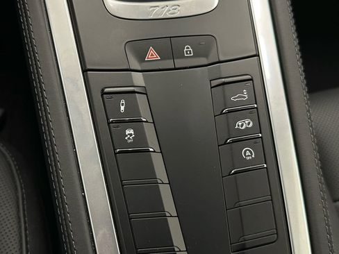 Used 2025 Porsche 718 Cayman GTS RWD image 22