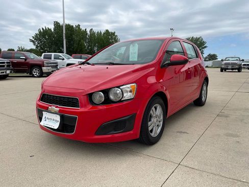 Used 2015 Chevrolet Sonic LT image 2