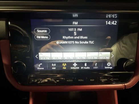 Used 2024 Nissan Z Performance w/ Floor Mat Package image 24