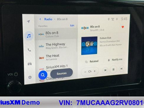 Used 2024 Toyota Corolla Cross LE image 27