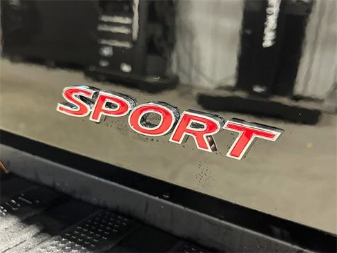 Used 2025 Honda Ridgeline Sport image 6