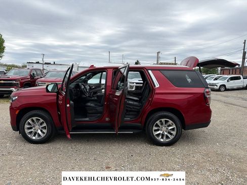 Certified 2023 Chevrolet Tahoe LT w/ Luxury Package AWD/4WD image 31