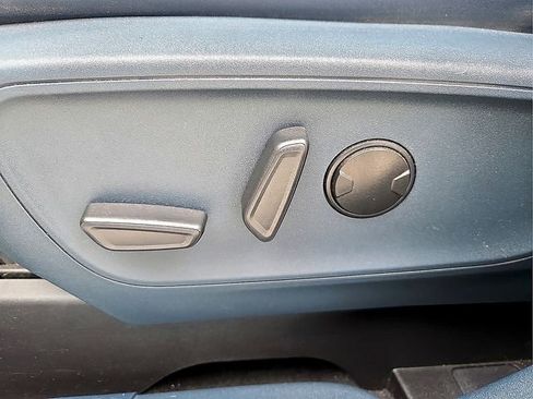 Used 2023 Ford Maverick Lariat w/ Lariat Luxury Package FWD image 17