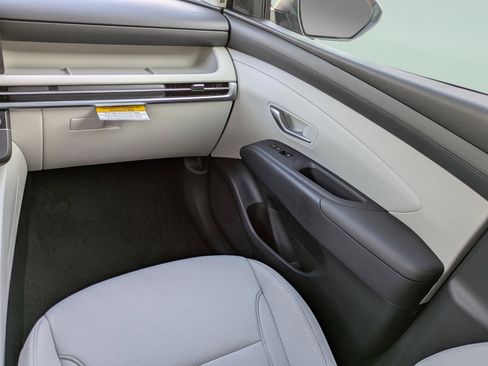New 2026 Hyundai Tucson SEL FWD image 15