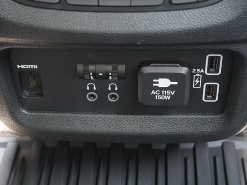 Used 2021 Honda Pilot Black Edition image 22