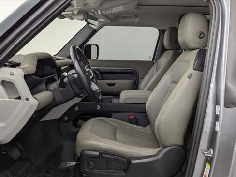 Used 2021 Land Rover Defender 90 S image 13