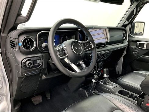 Used 2024 Jeep Wrangler High Altitude image 13