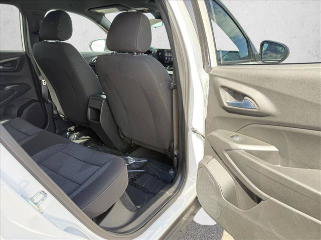 Used 2024 Chevrolet Trax RS w/ Driver Confidence Package FWD image 23