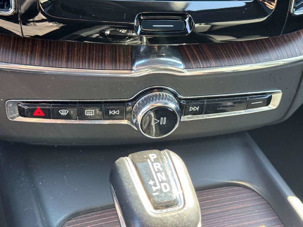 Used 2020 Volvo XC60 T5 Inscription AWD/4WD image 26