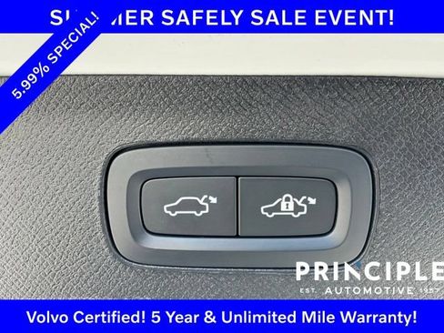 Certified 2025 Volvo XC90 B5 Core AWD/4WD image 29