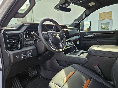 New 2026 GMC Sierra 2500 AT4 w/ AT4 Premium Plus Package AWD/4WD image 10