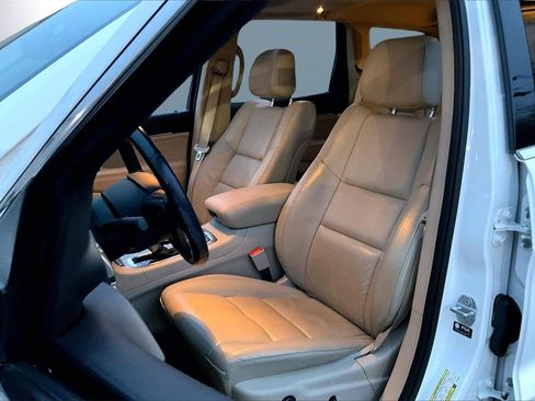 Certified 2021 Jeep Grand Cherokee Limited w/ Trailer Tow Group IV image 21