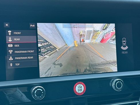 Certified 2024 Porsche Macan S AWD/4WD image 20