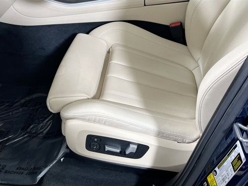 Used 2022 BMW X5 xDrive40i w/ Premium Package image 19