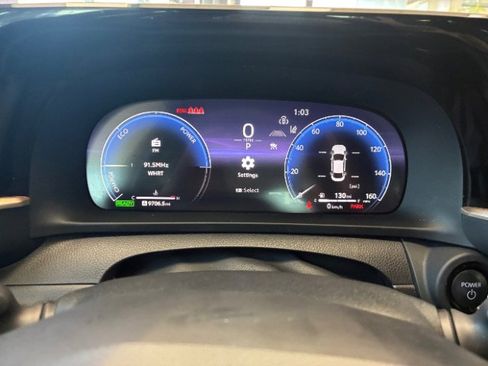 Used 2025 Toyota Crown XLE image 19