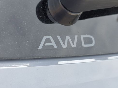Certified 2024 Honda HR-V Sport image 8