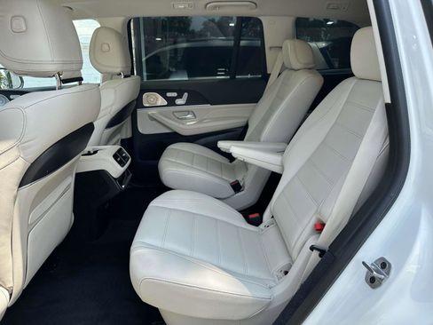 Used 2021 Mercedes-Benz GLS 580 4MATIC w/ Exclusive Trim Package image 16