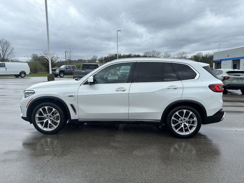 Used 2023 BMW X5 xDrive45e w/ Climate Comfort Package image 2