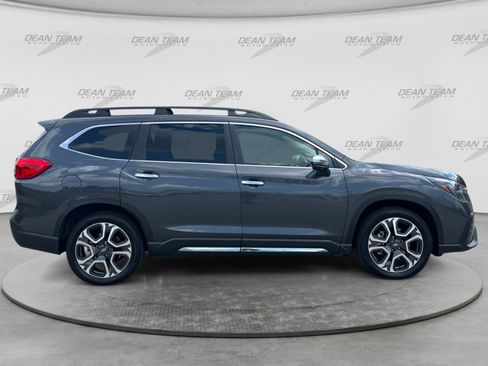 Used 2023 Subaru Ascent Touring AWD/4WD image 8