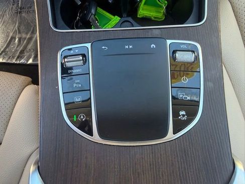 Used 2022 Mercedes-Benz GLC 300 4MATIC w/ Multimedia Package Lite image 20