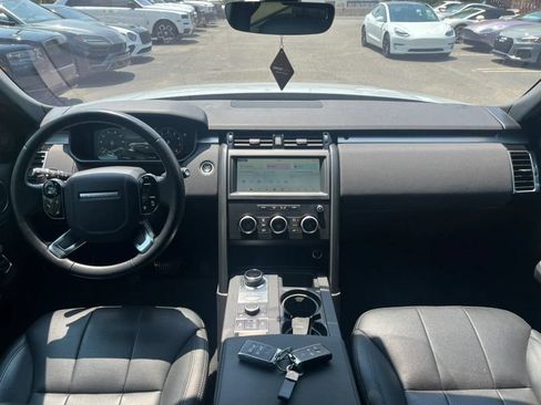 Used 2020 Land Rover Discovery Landmark AWD/4WD image 29