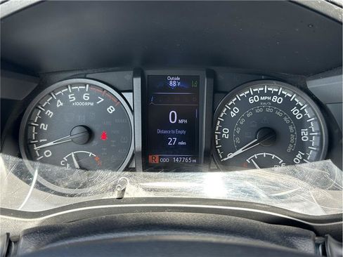 Used 2019 Toyota Tacoma TRD Sport w/ Technology Package AWD/4WD image 20