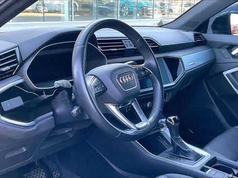 Used 2020 Audi Q3 2.0T Premium w/ Convenience Package image 16