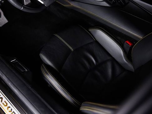 Used 2013 Lamborghini Aventador LP 700-4 image 14