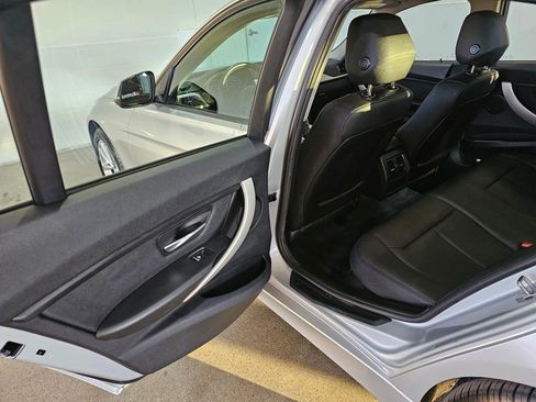 Used 2016 BMW 320i Sedan image 23