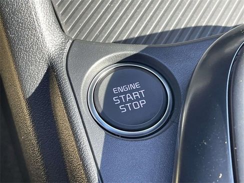 New 2025 Kia K4 LXS image 35