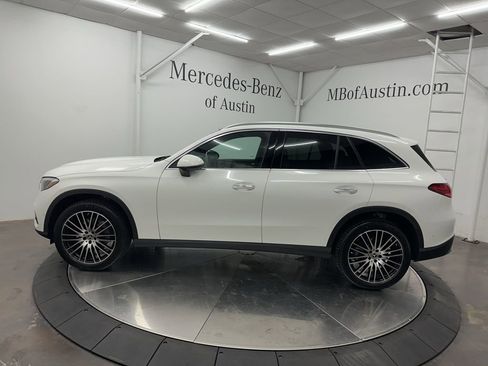 Used 2026 Mercedes-Benz GLC 300 GLC 300 image 4