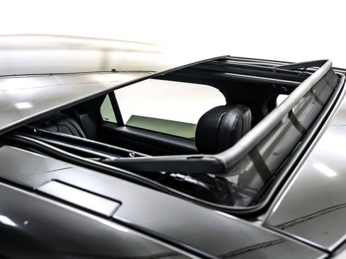 Used 2025 Land Rover Range Rover Sport SE image 22