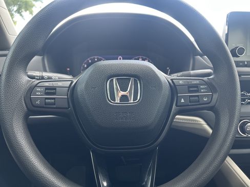 Used 2024 Honda Accord LX image 17