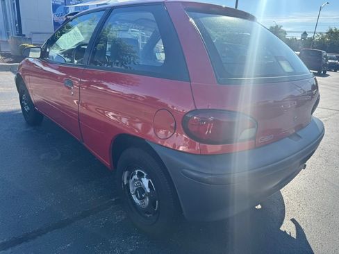 Used 1997 Geo Metro Hatchback FWD image 6