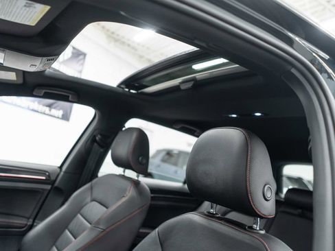 Used 2017 Volkswagen GTI Autobahn image 8