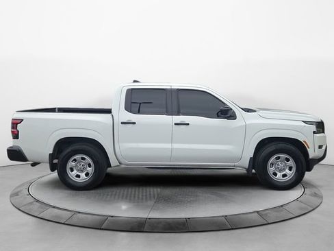 Used 2024 Nissan Frontier S RWD image 6